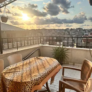 Centre Taksim Bed & Breakfast