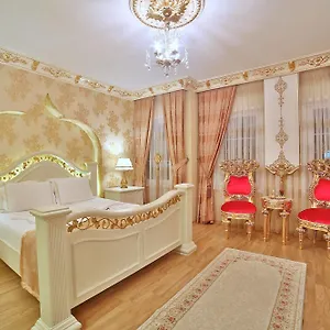 4* Hotel White House
